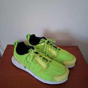 Ariat Women's Fuse Blazing Yellow/Green Lace-up Athletic Running Shoes